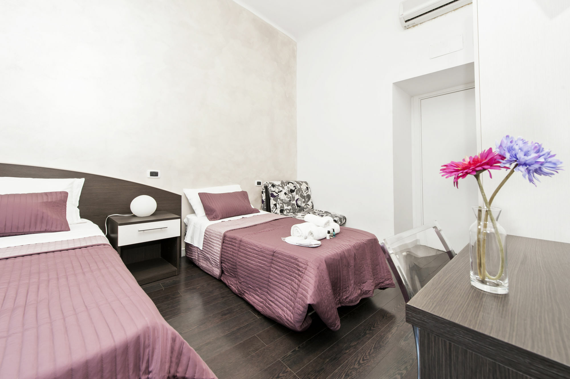 Gate 40 Guest house 2*